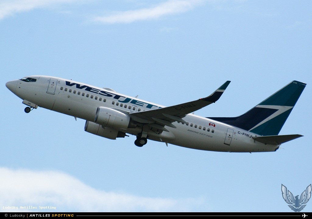 C-FIWJ · Boeing 737-700, WestJet, Pointe-à-Pitre – Maryse Condé