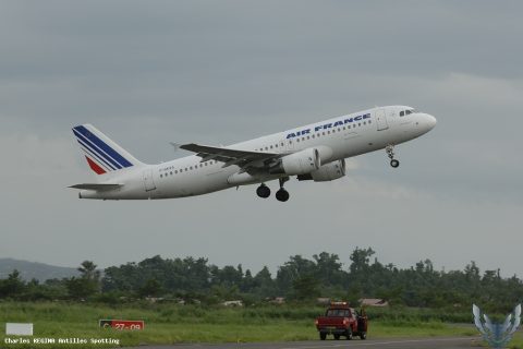 F-GKXG · Airbus A320, Martinique – Aimé Césaire