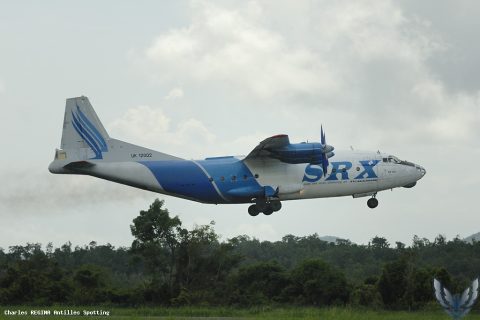 UK-12002 · Antonov AN12, Martinique – Aimé Césaire