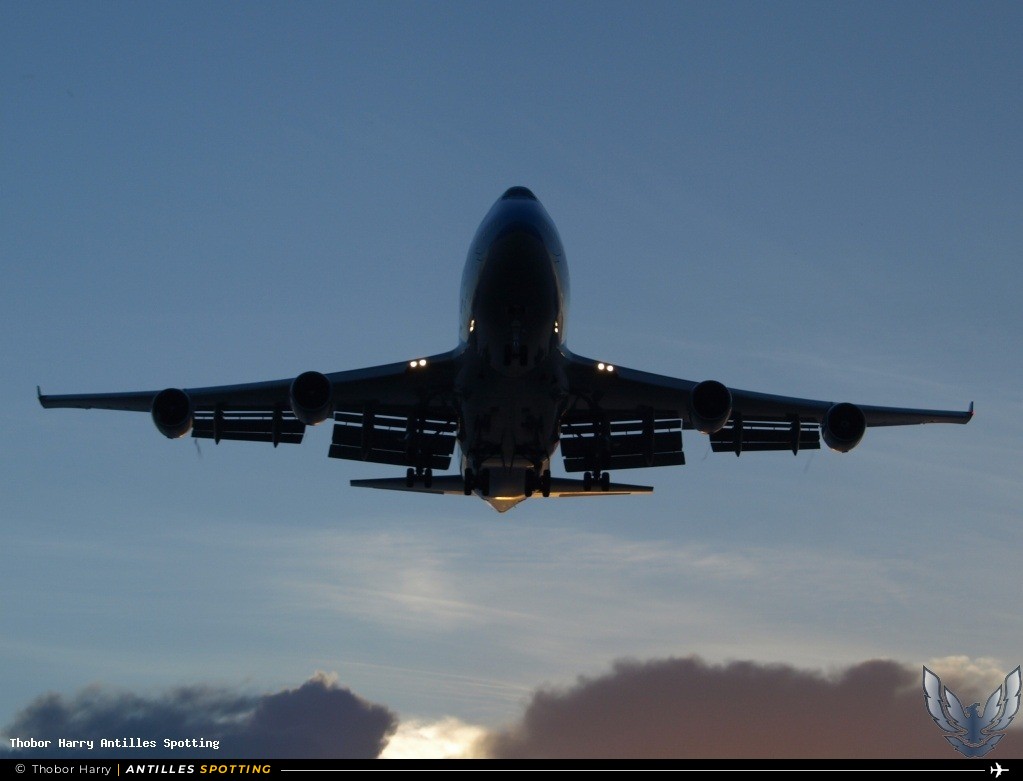 F-HLOV · Boeing 747-400, Corsairfly, Martinique – Aimé Césaire