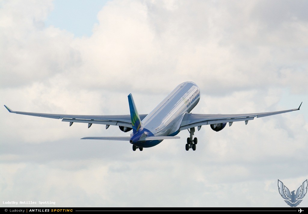 F-ORLY · Airbus A330-300, Air Caraïbes, Pointe-à-Pitre – Maryse Condé