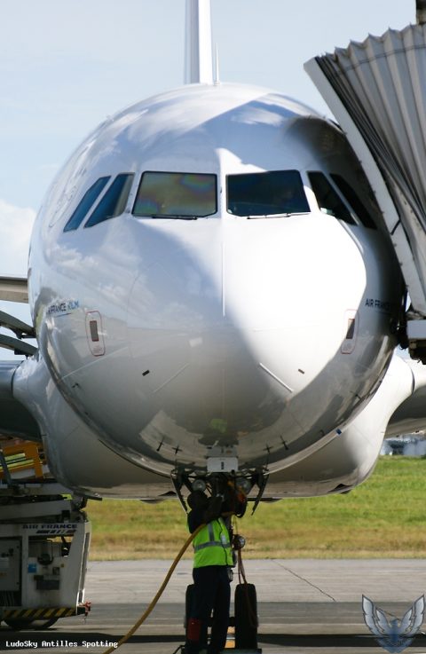 F-GKXC · Airbus A320, Pointe-à-Pitre – Maryse Condé