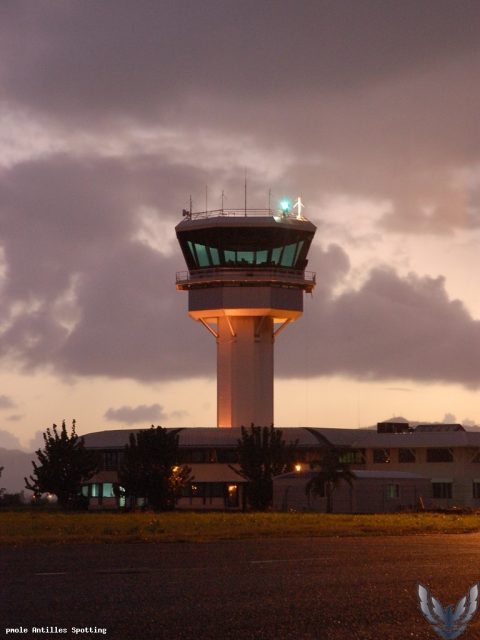 Airport · Control tower, Martinique – Aimé Césaire