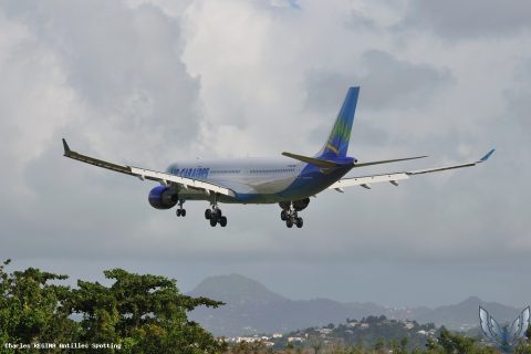 F-OONE · Airbus A330-300, Martinique – Aimé Césaire