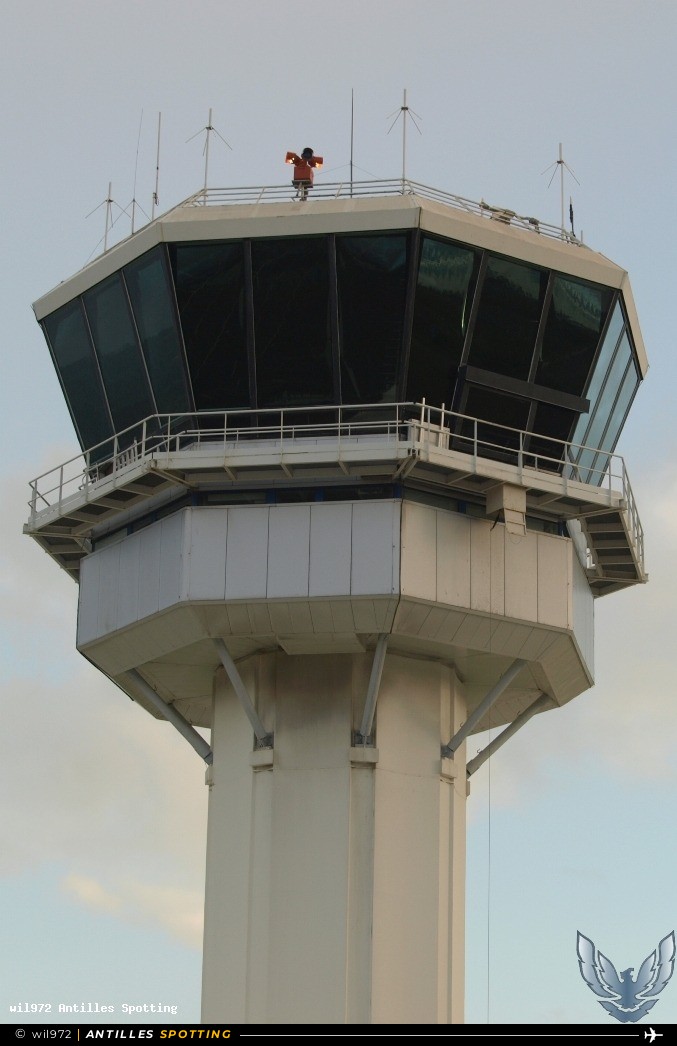 Aéroport · Tour de contrôle, TFFF - Martinique – Aimé Césaire, Martinique – Aimé Césaire