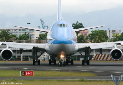 F-HLOV · Boeing 747-400, Pointe-à-Pitre – Maryse Condé