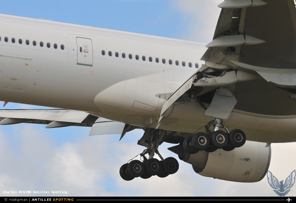 F-GSQN · Boeing 777-300ER, Air France, Martinique – Aimé Césaire