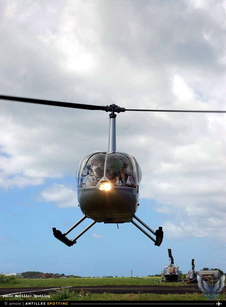 F-OKCL · Robinson R44, Héli Blue, Martinique – Aimé Césaire