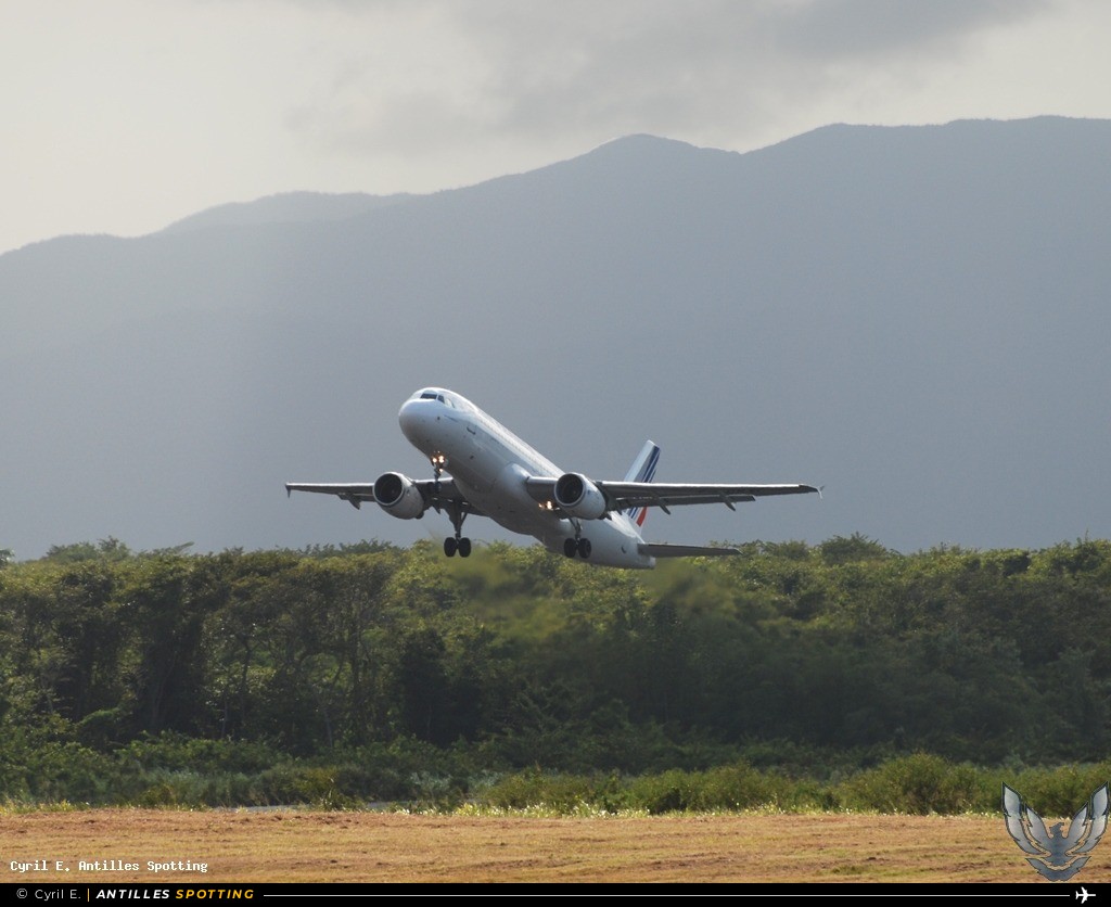 F-GKXC · Airbus A320, Air France, Pointe-à-Pitre – Maryse Condé