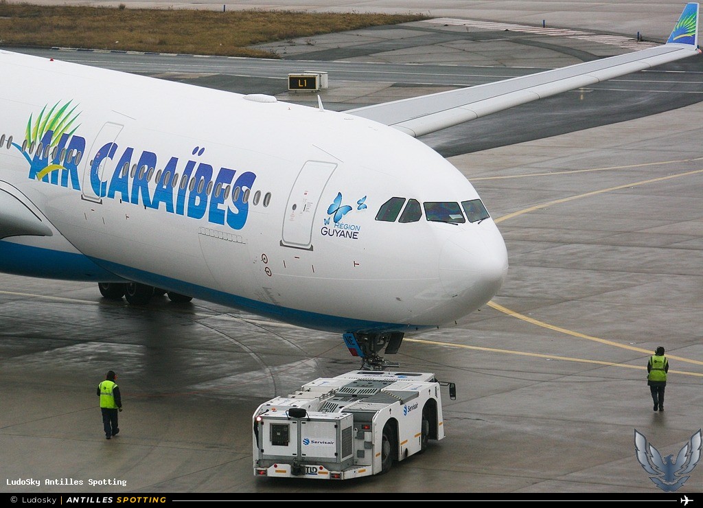 F-OONE · Airbus A330-300, Air Caraïbes, Paris-Orly
