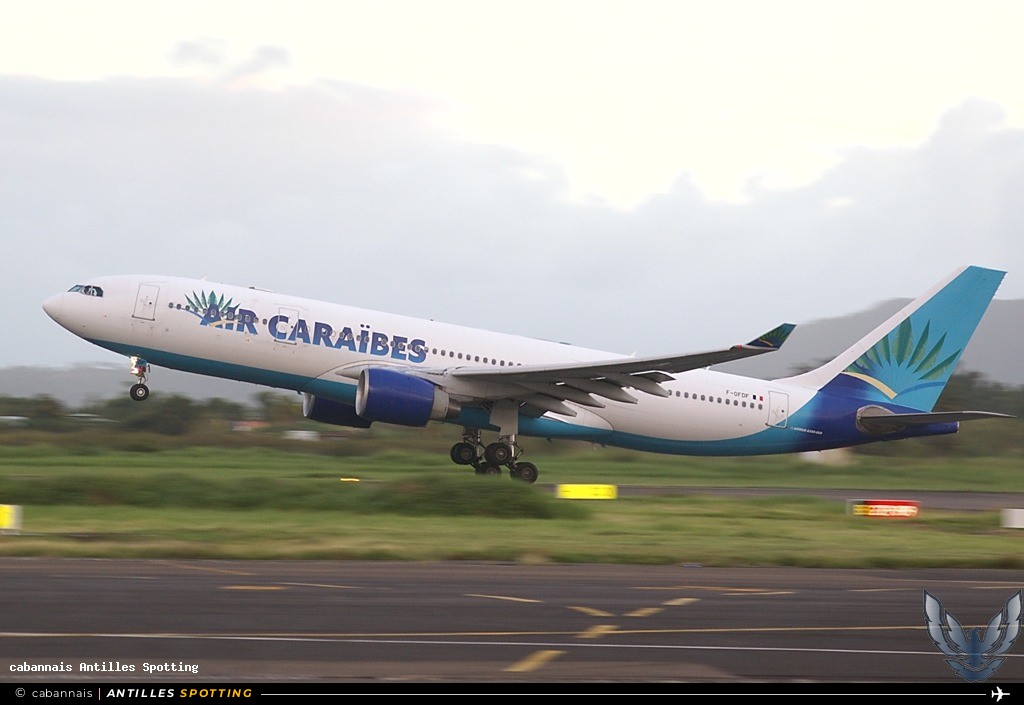 F-OFDF · Airbus A330-200, Air Caraïbes, Martinique – Aimé Césaire