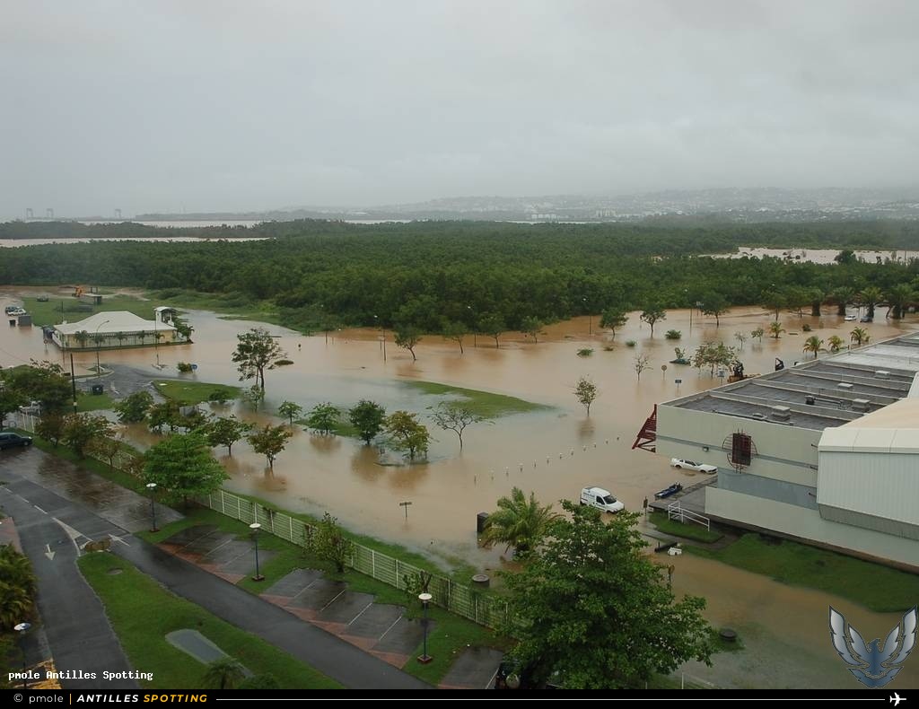 Aéroport · Terminal, TFFF - Martinique – Aimé Césaire, Martinique – Aimé Césaire