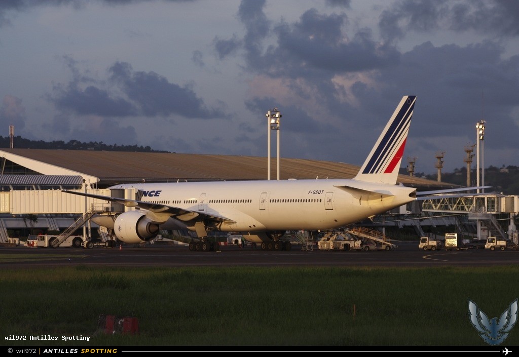 F-GSQT · Boeing 777-300ER, Air France, Martinique – Aimé Césaire