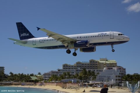 N665JB · Airbus A320, Sint Maarten – Princess Juliana