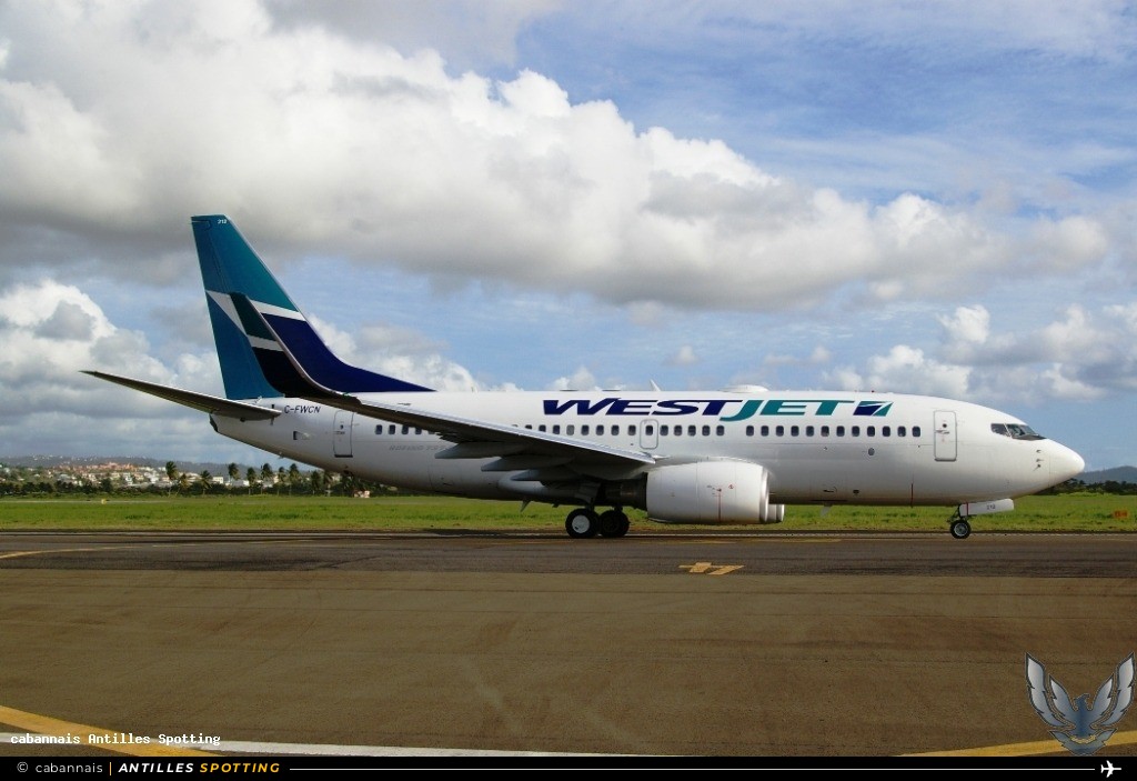 C-FWCN · Boeing 737-700, WestJet, Martinique – Aimé Césaire