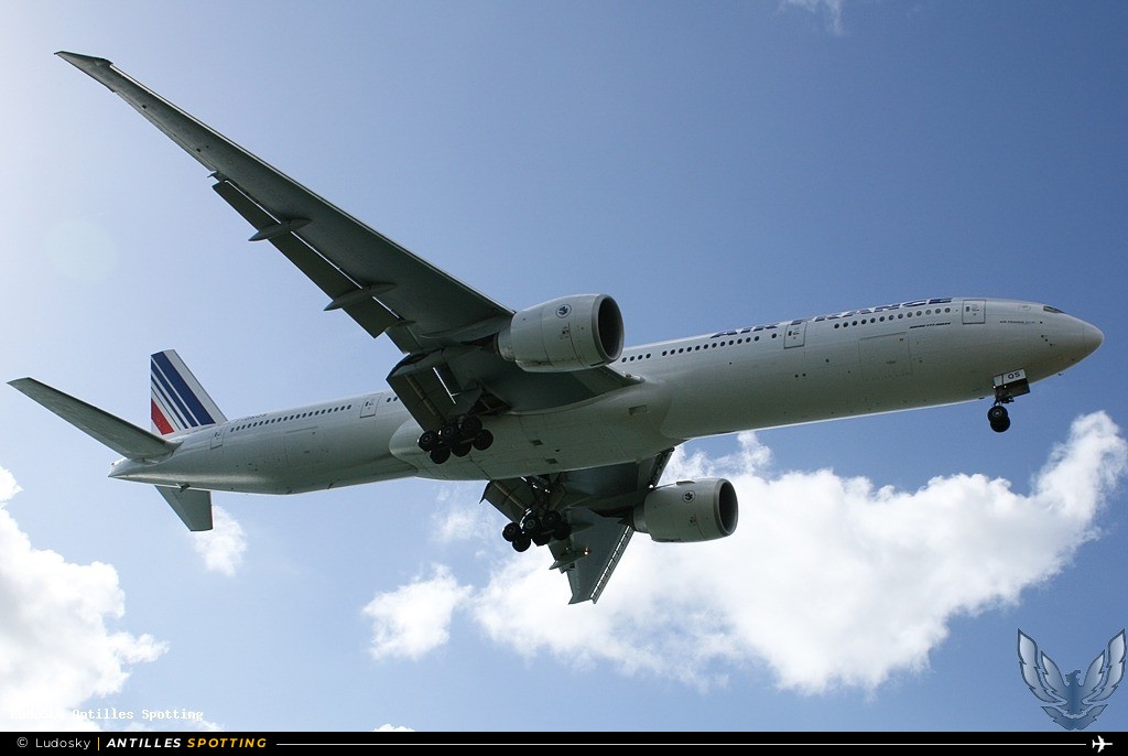 F-GSQS · Boeing 777-300ER, Air France, Martinique – Aimé Césaire