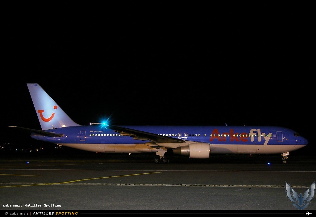 PH-AHQ · Boeing 767-300, Arkefly, Martinique – Aimé Césaire