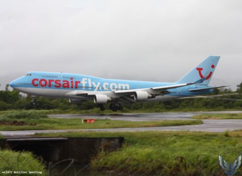 F-HSUN · Boeing 747-400, Martinique – Aimé Césaire