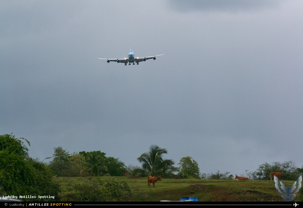 F-HSEA · Boeing 747-400, Corsair, Pointe-à-Pitre – Maryse Condé