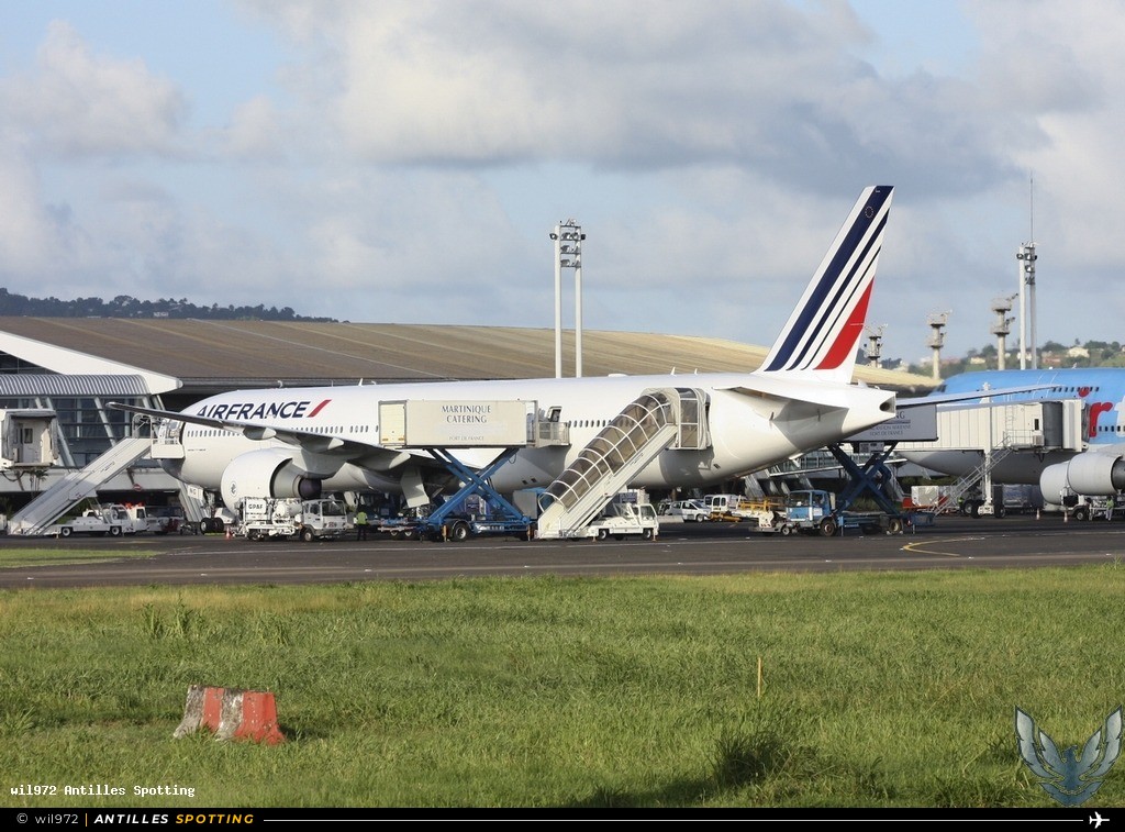 F-GZNG · Boeing 777-300ER, Air France, Martinique – Aimé Césaire