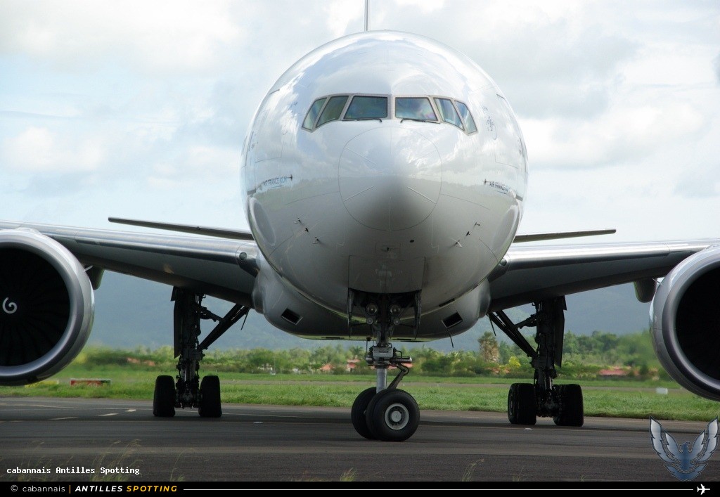 F-GSQP · Boeing 777-300ER, Air France, Martinique – Aimé Césaire