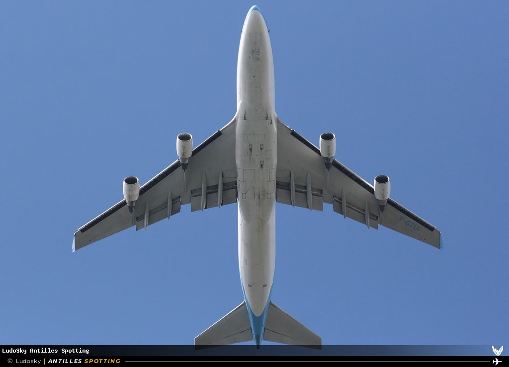 F-GTUI · Boeing 747-400, Corsairfly, Martinique – Aimé Césaire