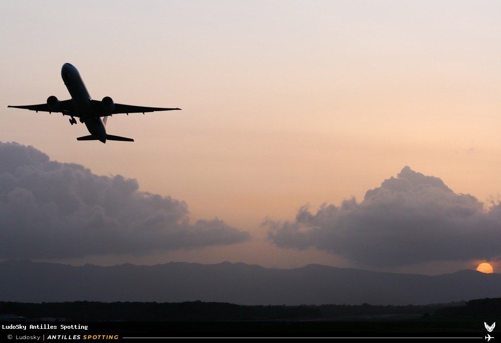 F-GSQT · Boeing 777-300ER, Air France, Pointe-à-Pitre – Maryse Condé