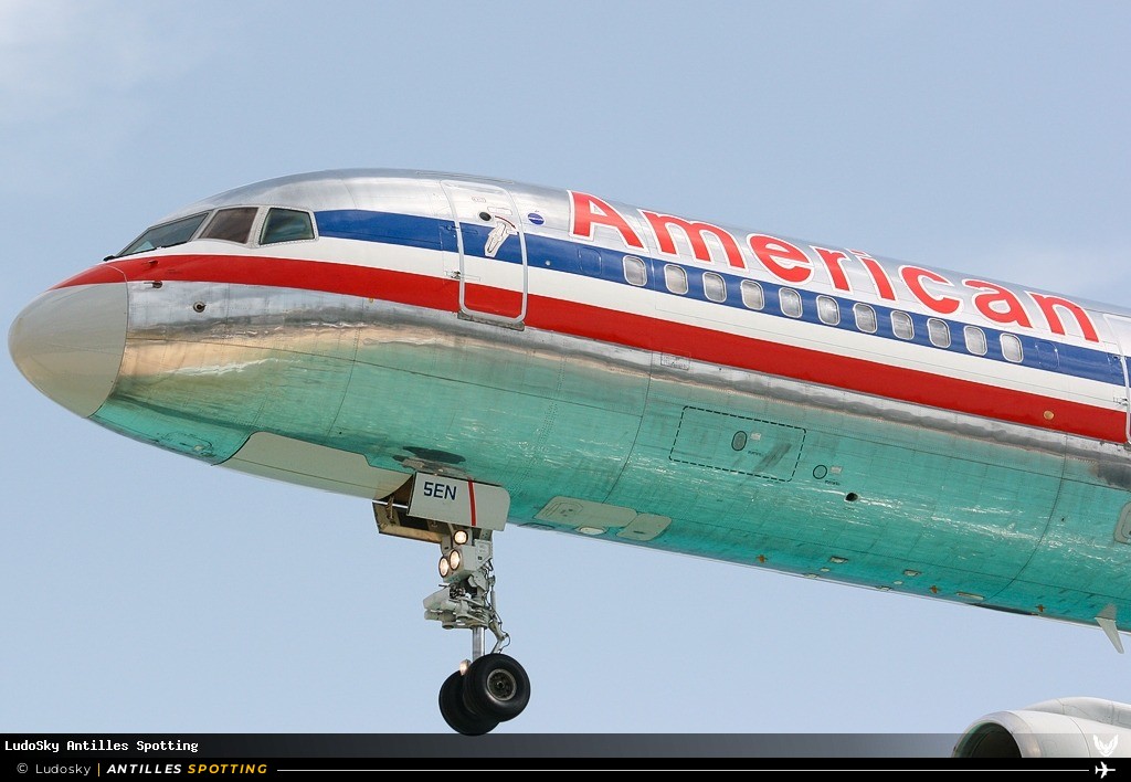 N181AN · Boeing 757-200, American Airlines, Sint Maarten – Princess Juliana
