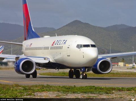 N302DQ · Boeing 737-700 (2009)