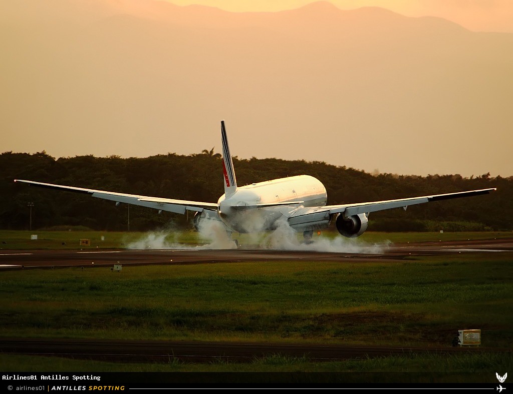 F-GSQN · Boeing 777-300ER, Air France, Pointe-à-Pitre – Maryse Condé