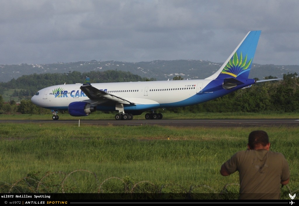 F-OFDF · Airbus A330-200, Air Caraïbes, Martinique – Aimé Césaire