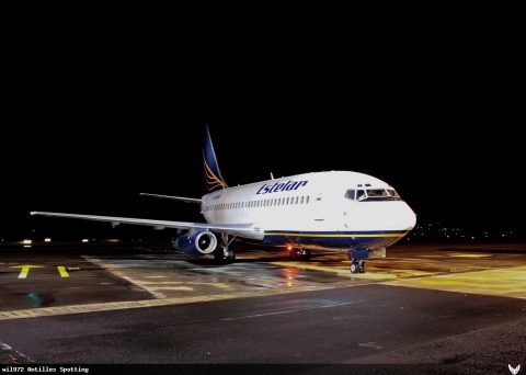 YV399T · Boeing 737-200 (2009)