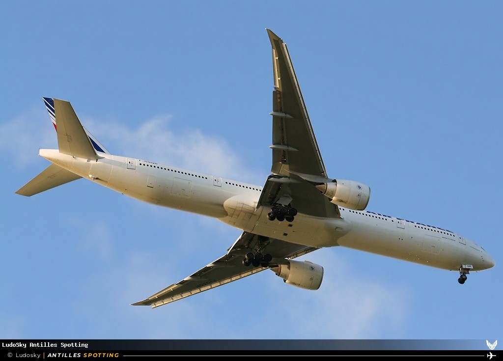 F-GSQR · Boeing 777-300ER, Air France, Pointe-à-Pitre – Maryse Condé