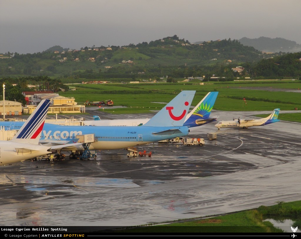 F-HLOV · Boeing 747-400, Corsair, Martinique – Aimé Césaire