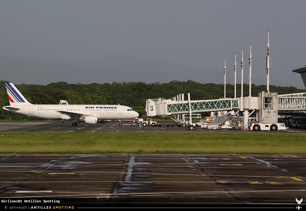 F-GKXC · Airbus A320, Air France, Pointe-à-Pitre – Maryse Condé
