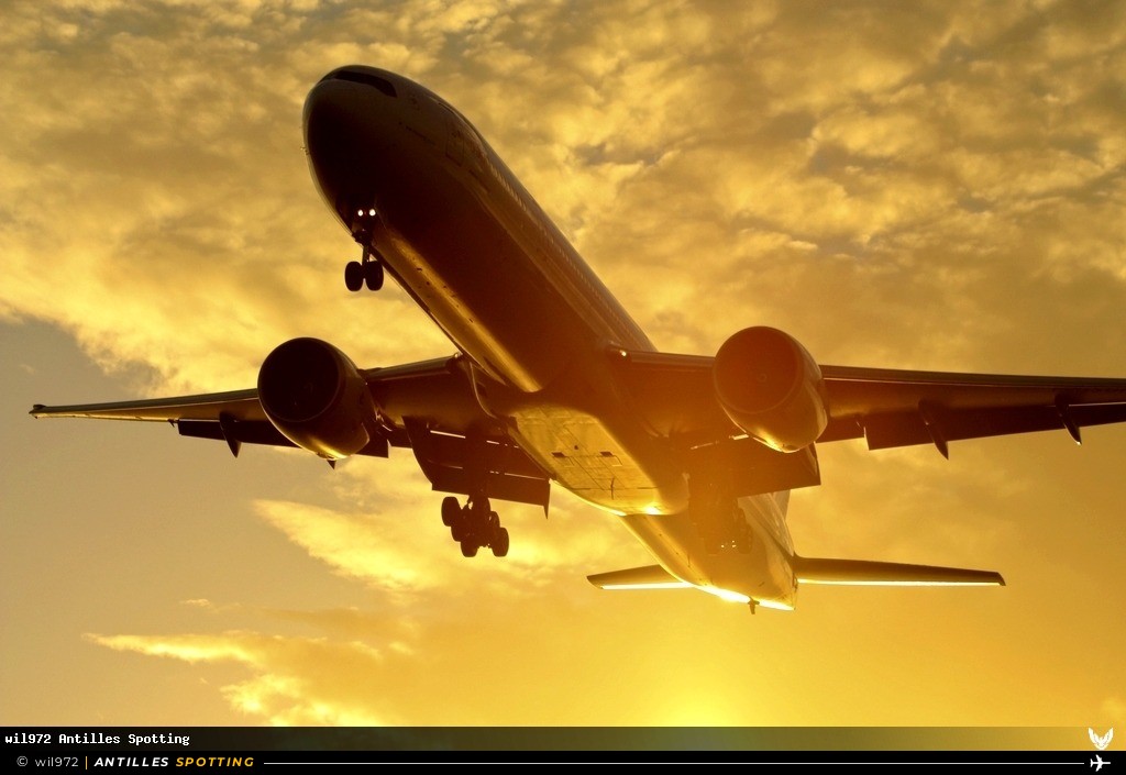 F-GSQN · Boeing 777-300ER, Air France, Martinique – Aimé Césaire