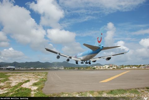 F-HSEA · Boeing 747-400, Sint Maarten – Princess Juliana