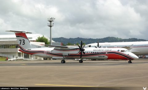 F-ZBMC · De Havilland Canada Dash 8-400, Martinique – Aimé Césaire