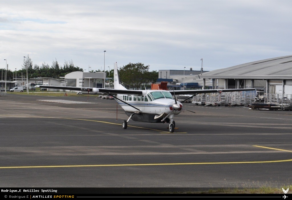 F-OIXZ · Cessna 208 Caravan, Privé, Pointe-à-Pitre – Maryse Condé