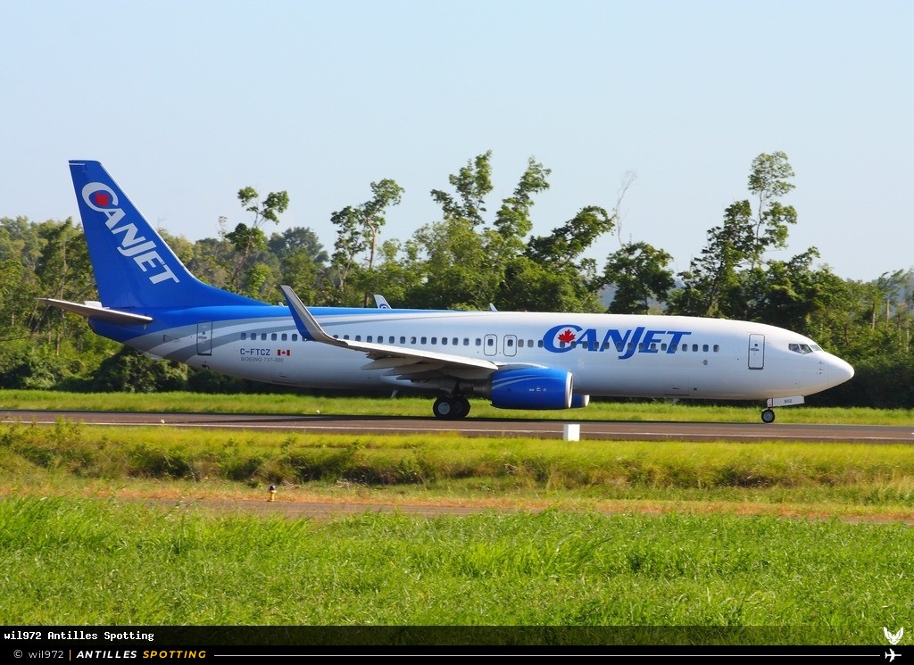 C-FTCZ · Boeing 737-800, CanJet, Martinique – Aimé Césaire