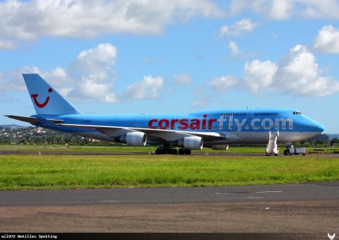 F-HKIS · Boeing 747-400, Martinique – Aimé Césaire