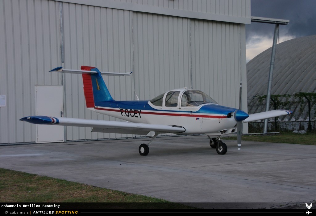 F-OCEY · Piper PA-38 Tomahawk, Charly Bravo, Martinique – Aimé Césaire