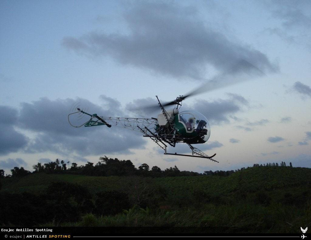 F-GCQM · Bell 47, Air Antilles Associés, Martinique – Aimé Césaire