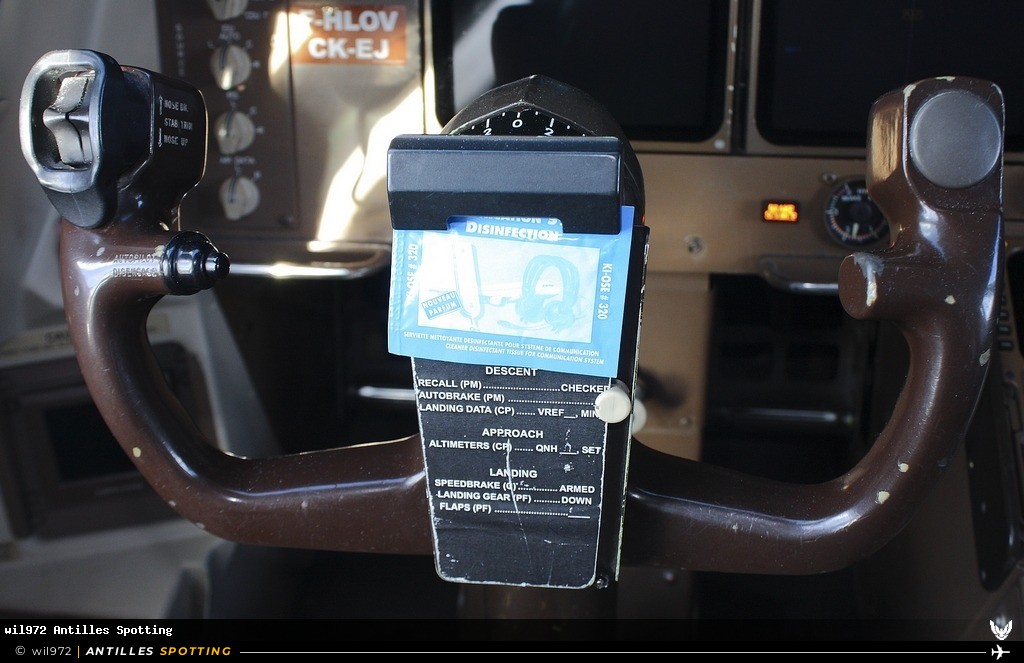 F-HLOV · Boeing 747-400, Corsairfly, Martinique – Aimé Césaire