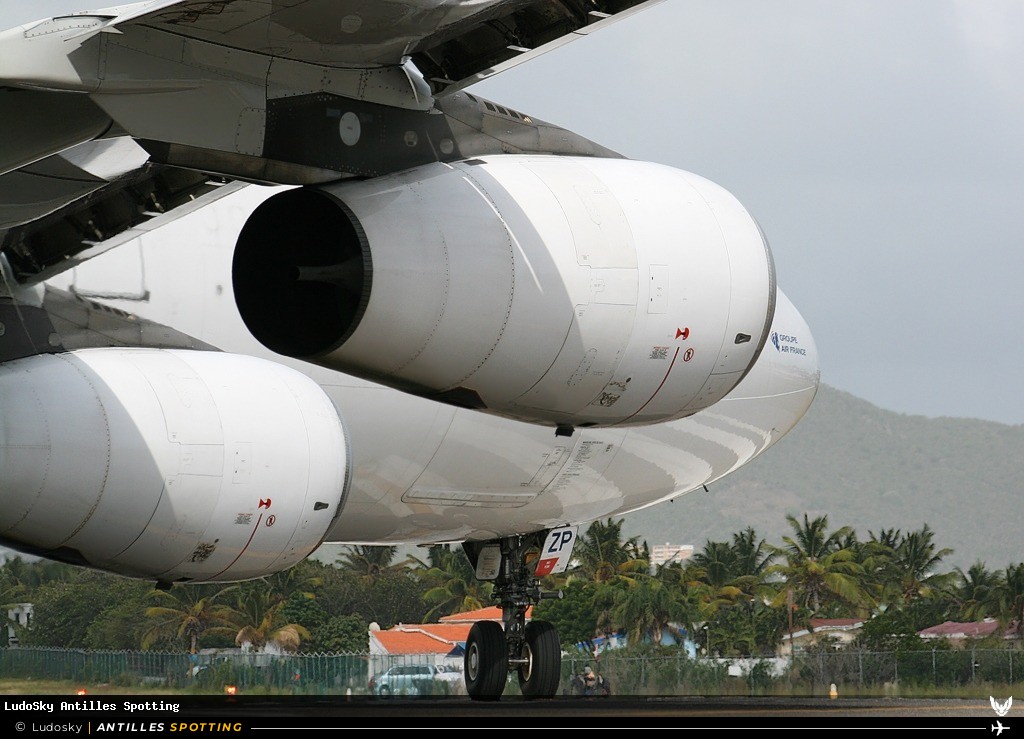 F-GLZP · Airbus A340-300, Air France, Sint Maarten – Princess Juliana