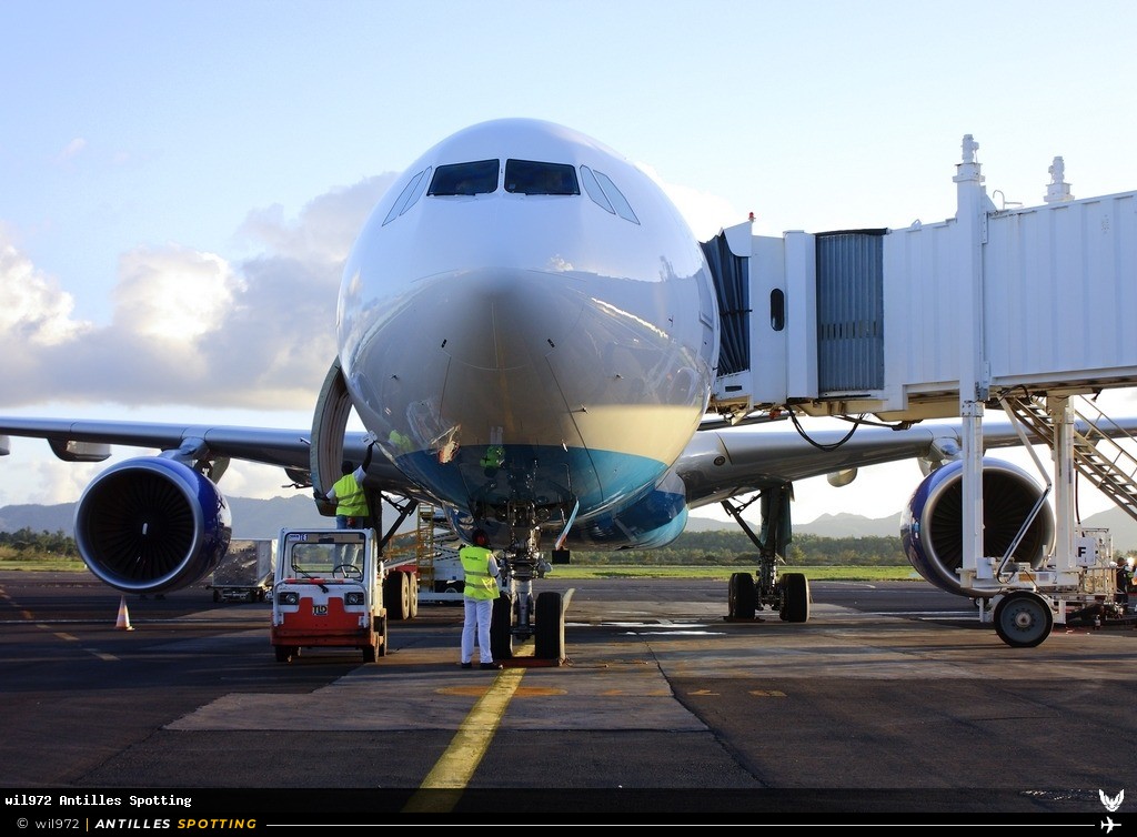 F-GOTO · Airbus A330-300, Air Caraïbes, Martinique – Aimé Césaire