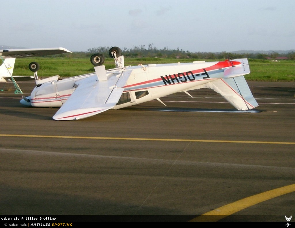F-OGHN · Piper PA-28 Cherokee / Warrior / Archer, Privé, Martinique – Aimé Césaire