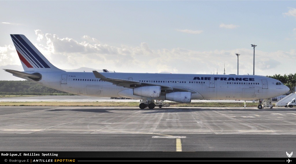 F-GLZO · Airbus A340-300, Air France, Pointe-à-Pitre – Maryse Condé