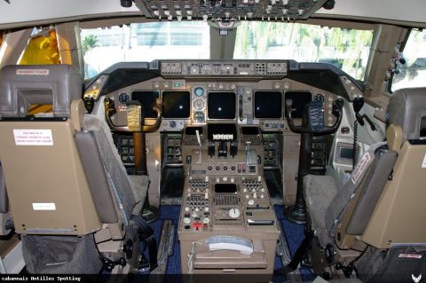 F-HLOV · Boeing 747-400, Martinique – Aimé Césaire