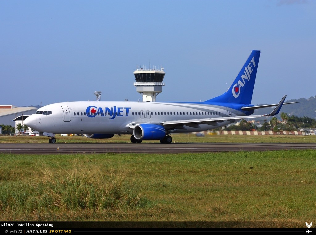 C-FTCX · Boeing 737-800, CanJet, Martinique – Aimé Césaire